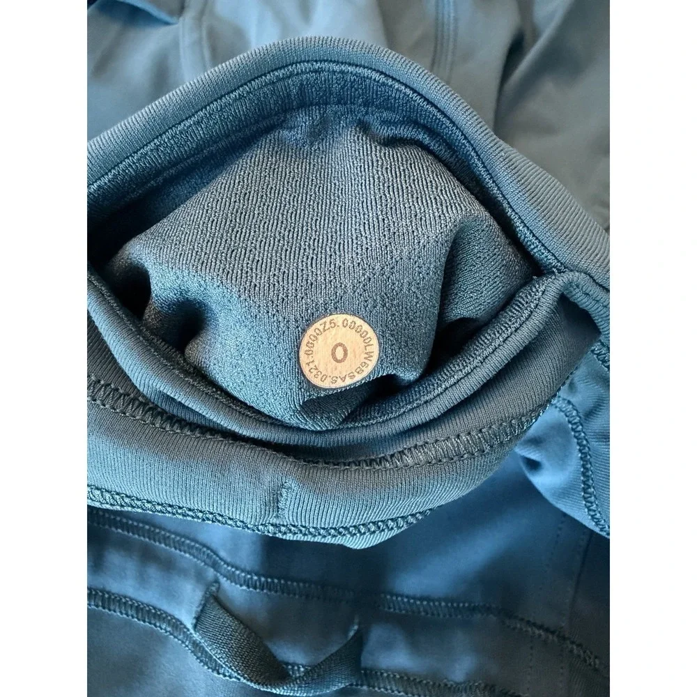 Lululemon All The Right Places HR Crop 23